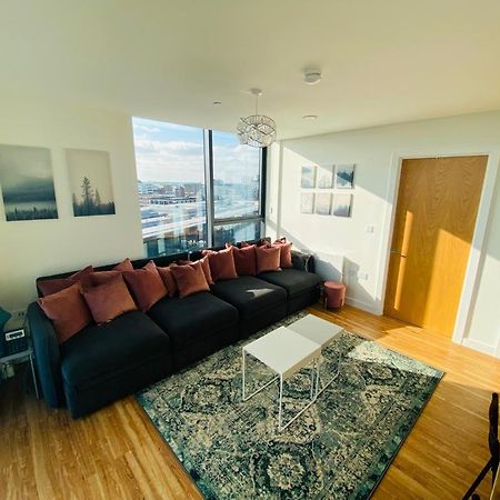 Penthouse Manchester With Balcony Views Exterior photo